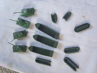 Miniaturspielzeug Boote Panzer Schiffe 1:32