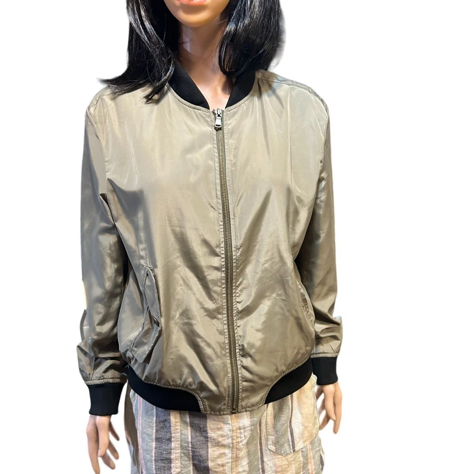 Chaqueta cortavientos bomber manga larga Kensie talla mediana Foto 3 de 4