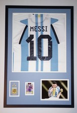 Signed Lionel Messi Argentina Display Framed Auto Card Soccer Jersey World Cup