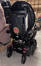 QUICKIE Q300M MINI POWER WHEELCHAIR SEDEO TILT,RECLINE, LEGS.ATTENDANT /Charger