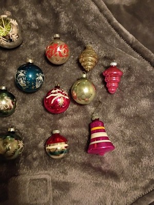11 Vintage Assorted Christmas Ornaments Plus Two Bonus Ornaments 13 Total