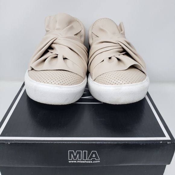 MIA Zenia Blush Soft Nappa Slip On Sneakers Size