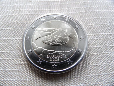 2 Euro Gedenkmünze Deutschland 2025 Saarland Saarschleife A Unzirkuliert schaut - Bild 1 von 4