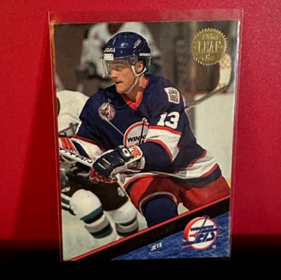 1993-94 Leaf Winnipeg Jets #13 Teemu Selanne