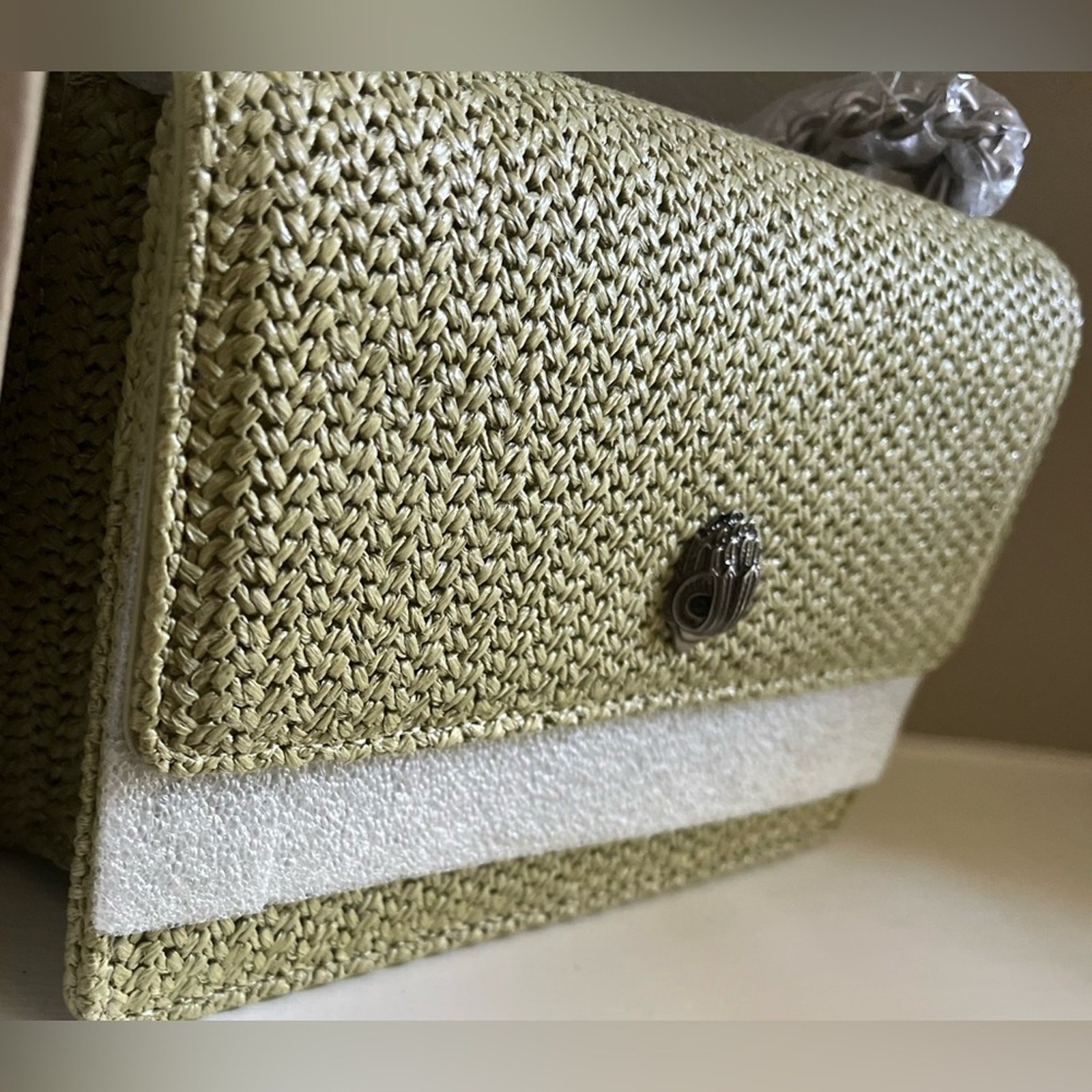 Kurt Geiger London Shoreditch Eagle small shoulder Bag image 5