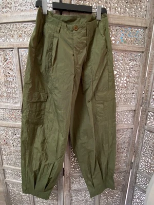 Pantalon ample M/L cargo treillis kaki PRETTYLITTLETHING - Photo 1/4