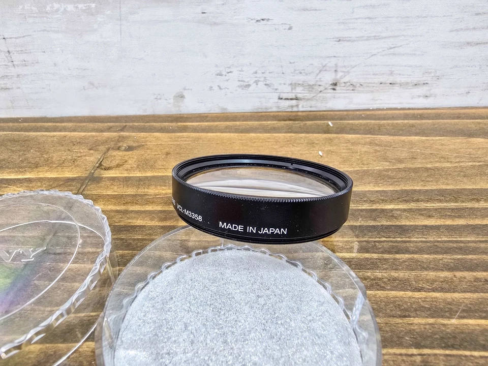 Sony VCL-M3358 AC Close-Up Lens Filter 58mm, Jewel Case, Very Clean - Image 3 of 4