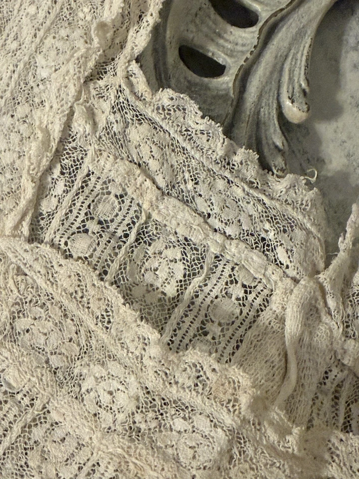 Антикварное эдвардианское кружевное детское взрослое платье из слоновой кости с лифом и подолом фрагмент ручной работы - Изображение 4 из 4