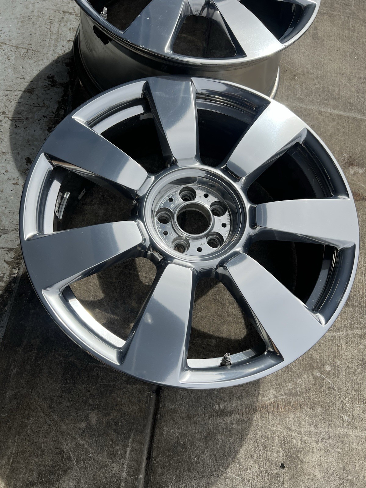 22" Rolls Royce Cullinan Forged Chrome Factory OEM Wheels 31C Set .