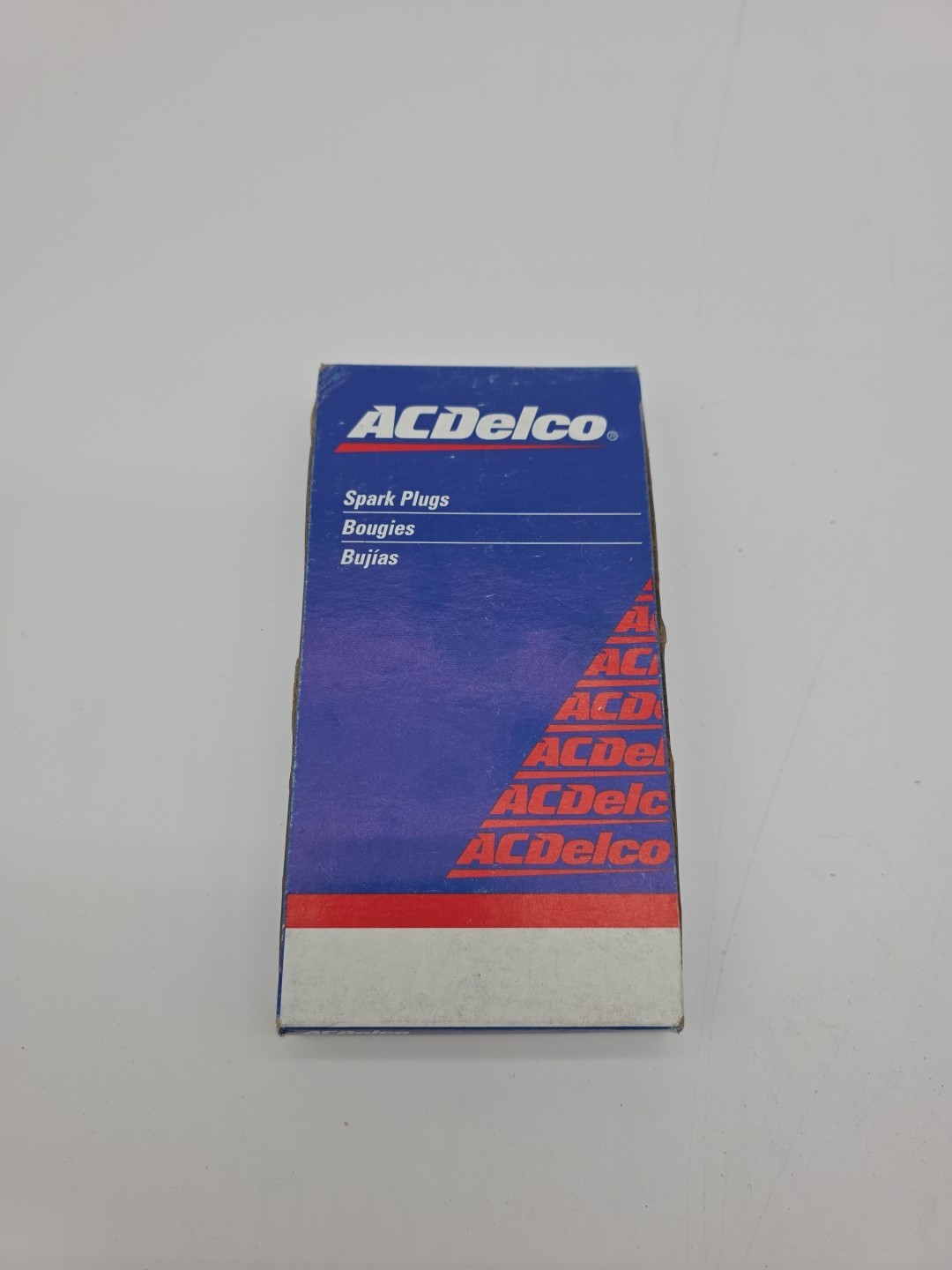 NEW GENUINE GM ACDelco Spark Plugs R44LTSM Set Of 8