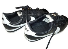 Nike Cortez 72 Size 5.5 Youth Sneakers Kids Black White Boys Sport Athletic