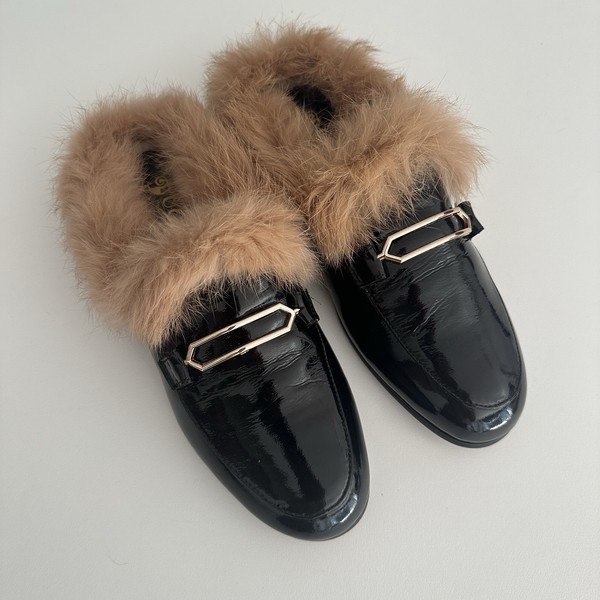 UGG Patent Leather Fur Trim Slip On Loafers Mules Black Womens Size 6