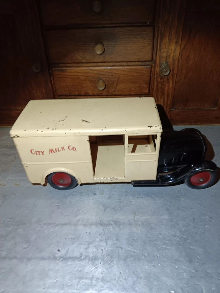 BONITO CAMIÓN DE LECHE DE CIUDAD DE JUGUETE DE ACERO PRENSADO STEELCRAFT AÑOS 30 Foto 3 de 4