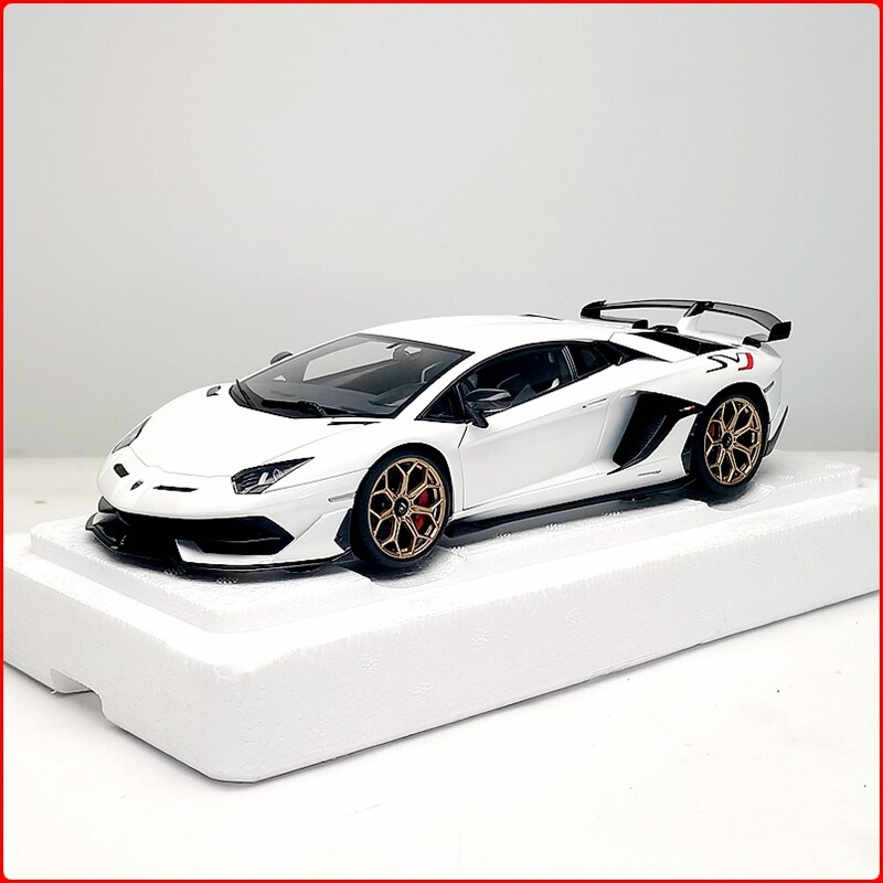 Autoart 1:18 Scale Diecast Car Model Lamborghini Aventador SVJ