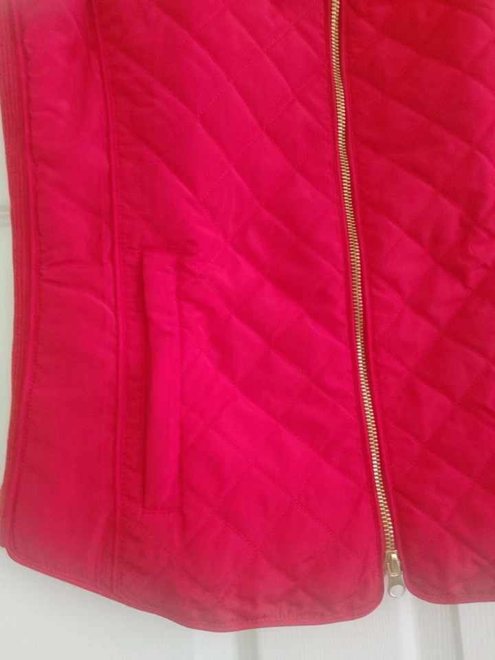 PECK AND PECK PUFFER VEST WOMENS SMALL POCKETS FULL ZIP RED GOLD ACCENTS NEW - Image 4 of 4