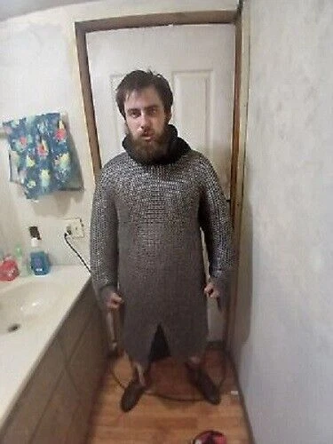 Mittelalterliches vernietetes Kettenposthemd Nachstellung LARP Rüstung... - Bild 2 von 3