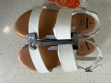 Wonder Nation Girls White Strappy Memory Foam Buckle Open Toe Sandals Size 2