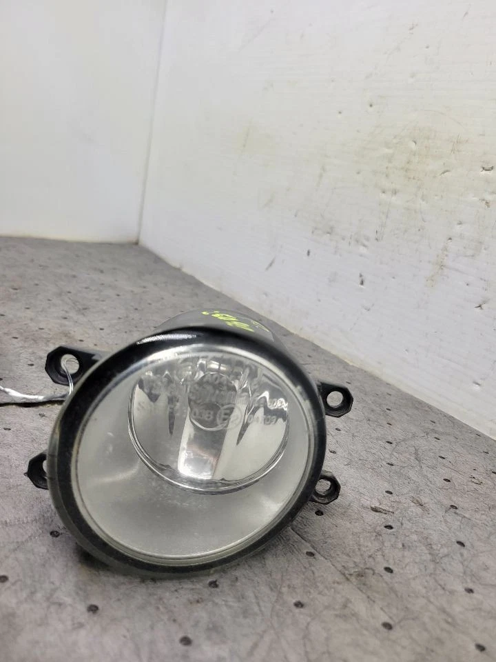 Luz de estacionamiento/esquina para pasajeros hatchback antiniebla para YARIS 1678700 06-19 Foto 3 de 4