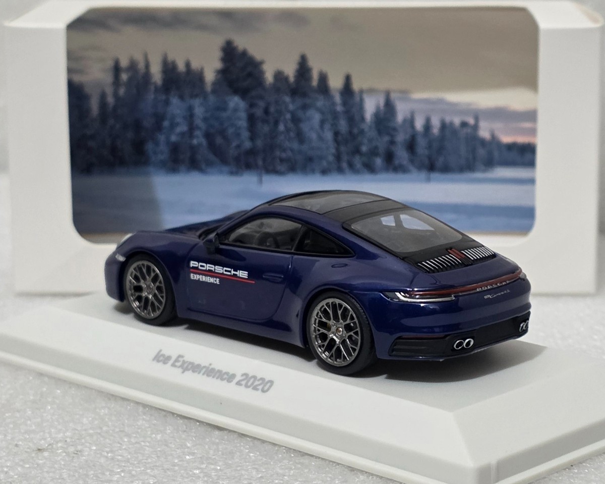 Porsche 911 Carrera ペーパーウェイト1/43 Porsche 911 (992) Carrera 4S Ice Experience Blue 1:43 Spark WAP