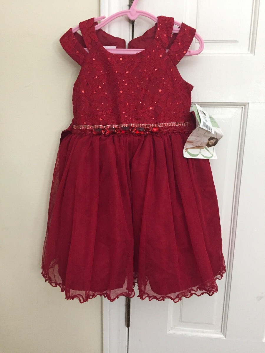 red dress silver belt Successful Stylish Discussion 4: What Color Jewelry Goes with a Red Dress