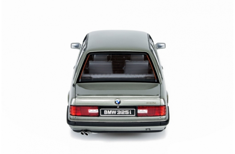 BMW 325i E30 silverミニカー Otto mobile 1/18 1/18 OTTO 1988 BMW 325i (E30) (Silver) Car Model
