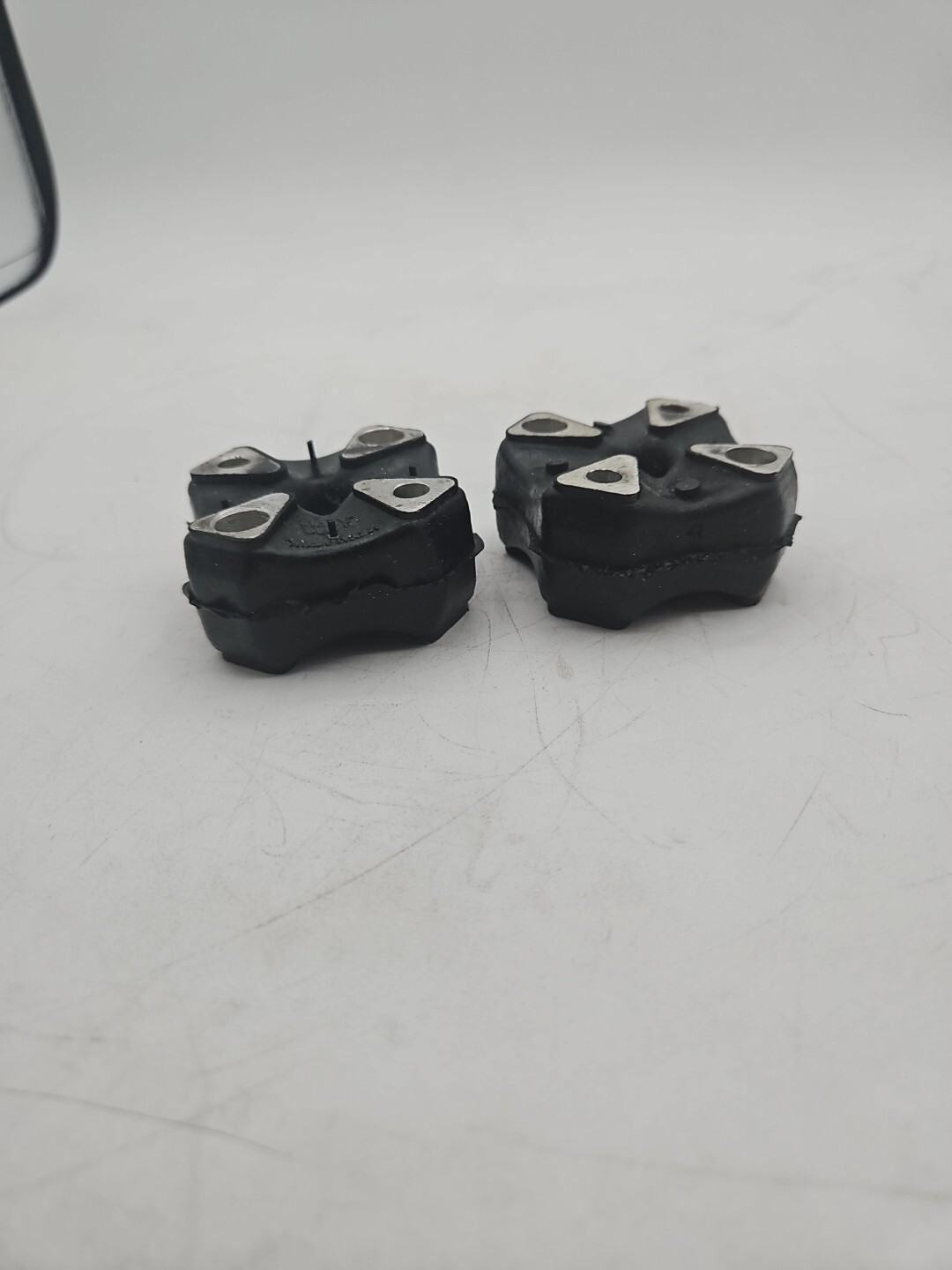 BENTLEY & ROLLS ROYCE RUBBER COUPLING (Lower steering column) (UR13767)