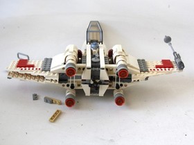 LEGO Star Wars: X-Wing Starfighter 9493 w/Luke & R2-D2 minifigs NOT COMPLETE