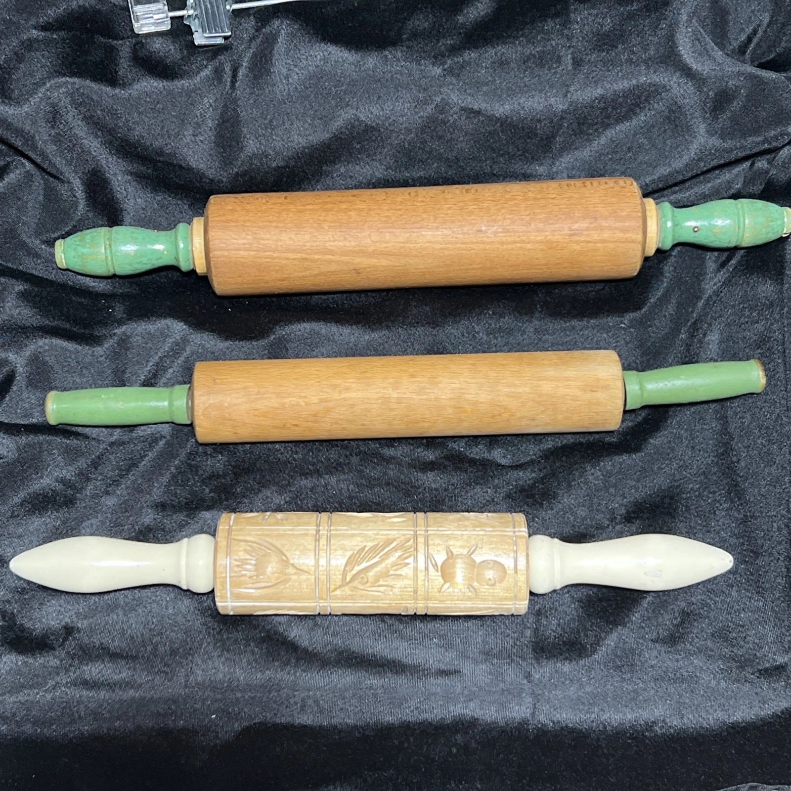 VTG SPRINGERIE MOLD COOKIE PRESS ROLLING, 2 Green handled Vintage rolling PINS