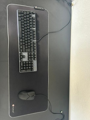 Gaming Setup Bundle - Razer Viper + AUKEY Mechanische Tastatur + XL Mousepad