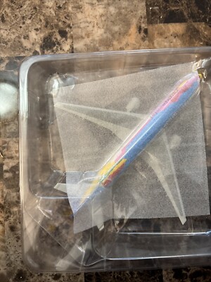 RARE Dragon Wings 1:400 Scale Continental Airlines Boeing 777-200 Peter Max NYC