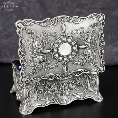TIN ALLOY ROMANTIC  RECTANGLE  MUSIC BOX     BRAHMS LULLABY   