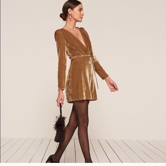 REFORMATION Gold Velvet Ruched Shoulder Plunge V-Neck True Wrap Tie Mini Dress S | eBay REFORMATION Gold Velvet Ruched Shoulder Plunge V-Neck True Wrap Tie Mini Dress S | eBay