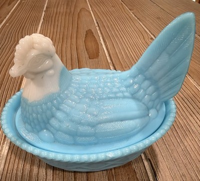 Rare Westmoreland Blue White Slag Glass Hen On Nest Basket Dish Split Tail VTG 