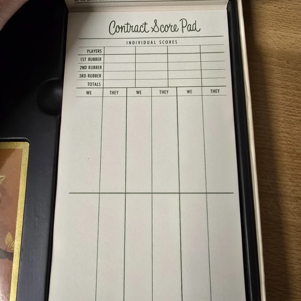 Contract Bridge 游戏猫头鹰主题 全新带盒 铅笔记分垫 2 套 装饰盒 — 第 2/4 张图片