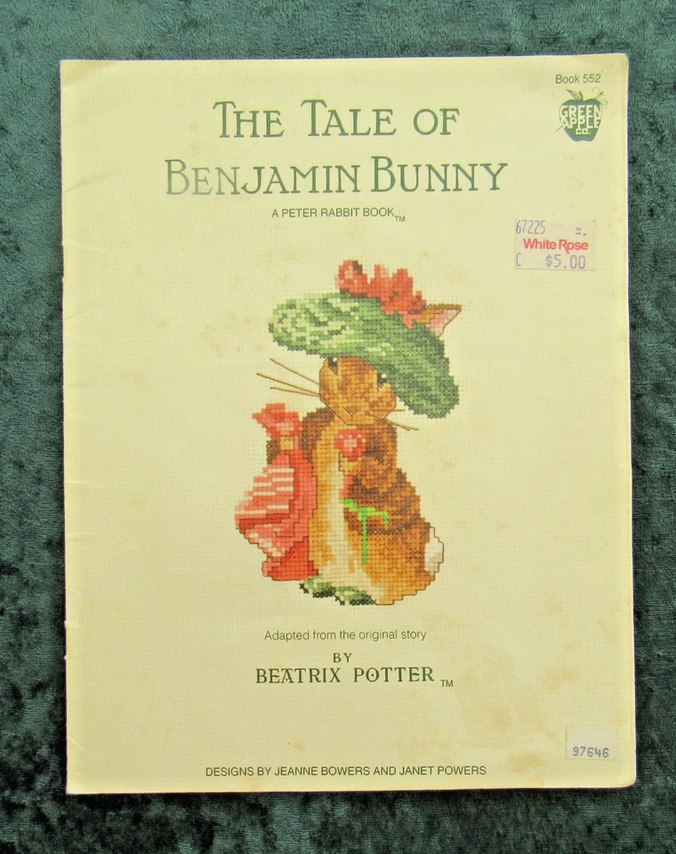 LOT 5 BEATRIX POTTER/PETER RABBIT CROSS STITCH PATTERN BOOKLETS -GREEN APPLE CO. - Image 4 of 4