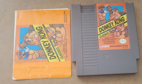 Nintendo NES Donkey Kong Classics (1988) Complete w/Manual & Case