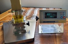 AND Schwingplatten-Viskosimeter SV-10 (Vibro Viscometer) +++ viel Zubehör dabei