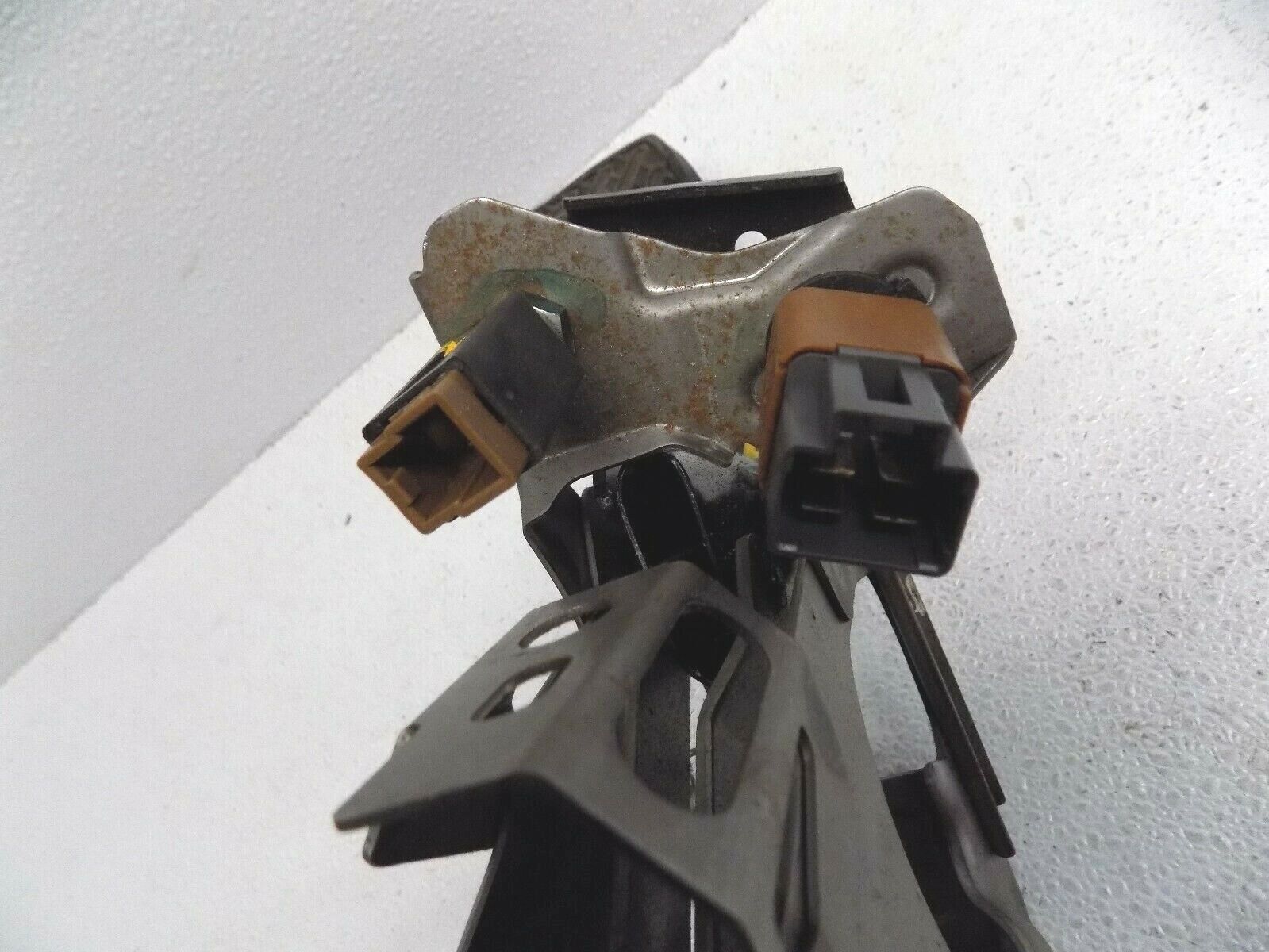 20082013 INFINITI G37 SEDAN BRAKE STOP DECELERATION PEDAL BRACKET OEM