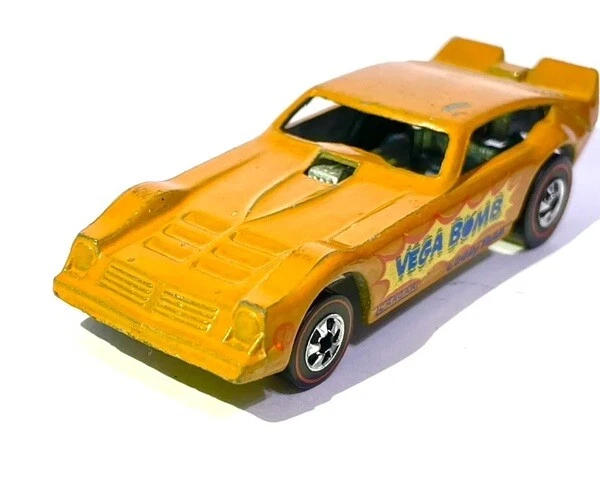 HOT WHEELS REDLINE FLYING COLORS NEAR MINT VEGA BOMB FUNNY CAR - ORANGE - Image 4 of 4