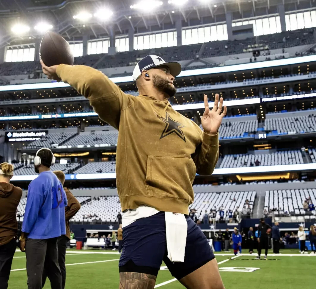 Dallas Cowboys Nike 2023 Salute To Service Club Pullover Hoodie