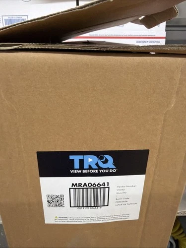 TRQ Passenger Side Mirror For 98-02 Ford Expedition 01-02 F-150 FO1320161