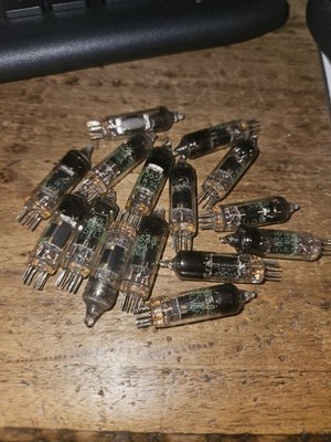 16 VINTAGE USED SYLVANIA JHS-5636 SUBMINIATURE PENTODE TUBES
