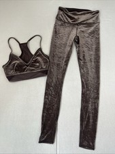 Alo Women's Full Yoga Set Velvet Womens Size Small Plum