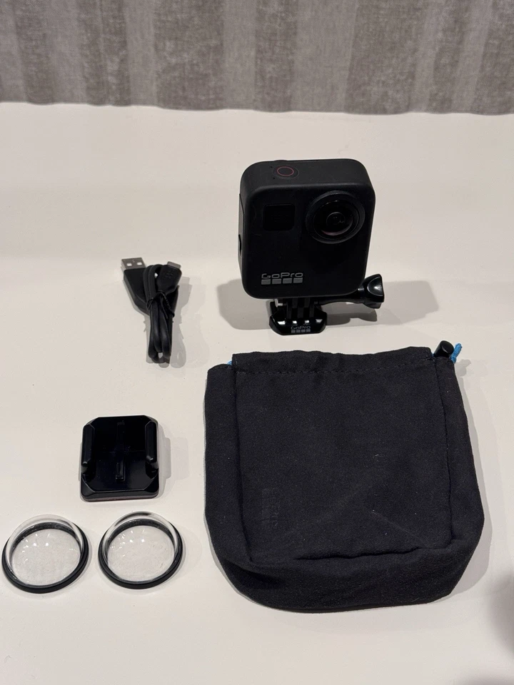 GoPro Max 360 Action Camera - Used - Scratched Lenses and Accessories - Working! - Image 3 of 4