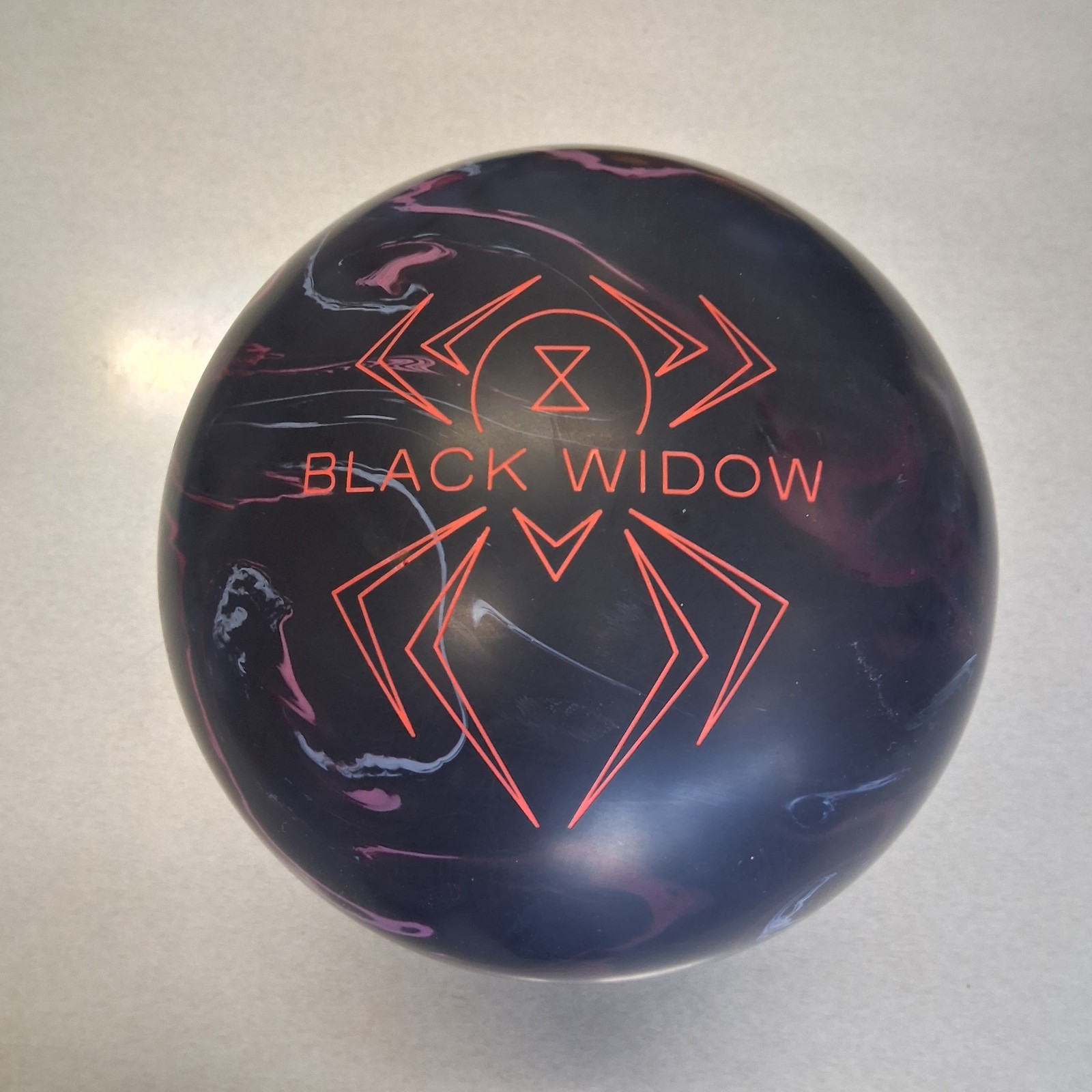 Hammer Black Widow 2.0 bowling ball 15 LB   new in box   #10