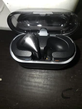 LEFT EARBUD WITH CHARGING CASE