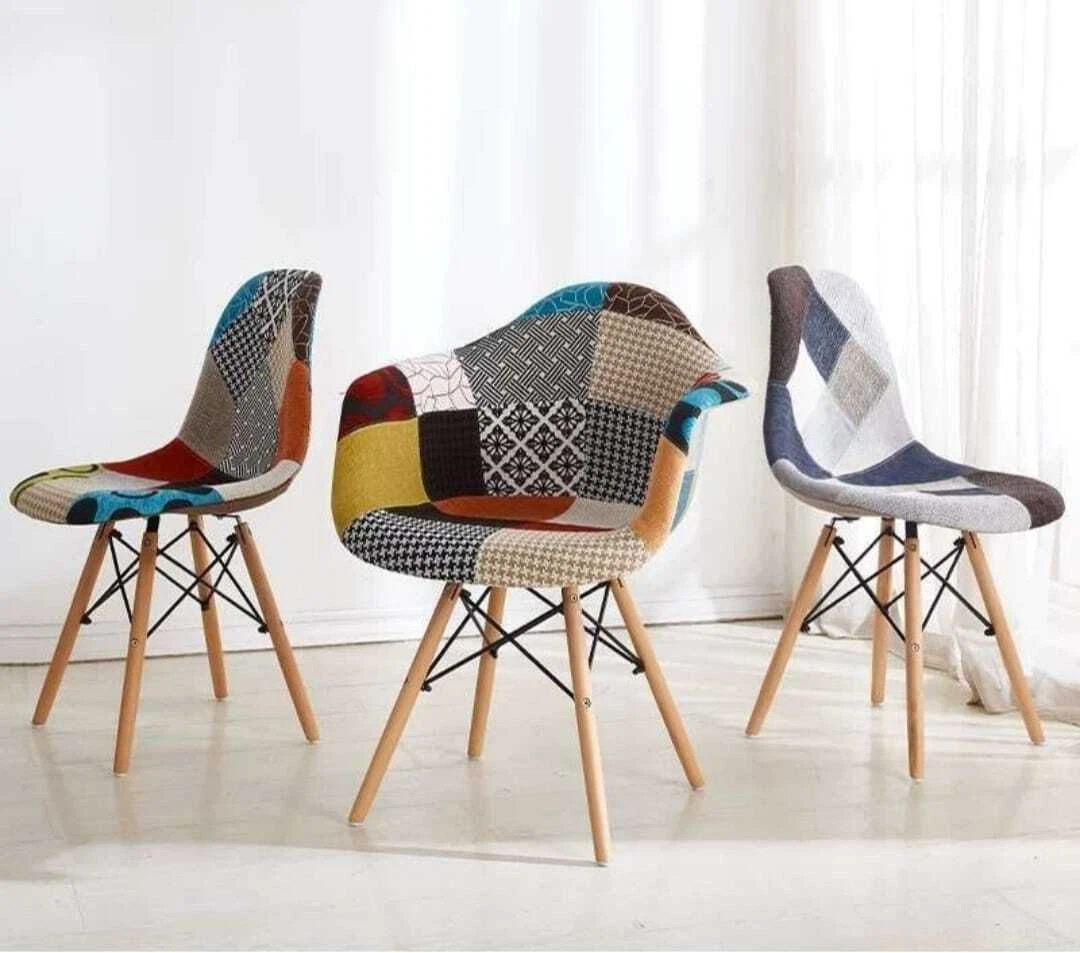 Set di 2 sedie da pranzo in lino patchwork con gambe in legno