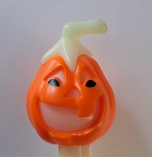 2003 Pumpkin Glow in the Dark PEZ. Made In Hu...