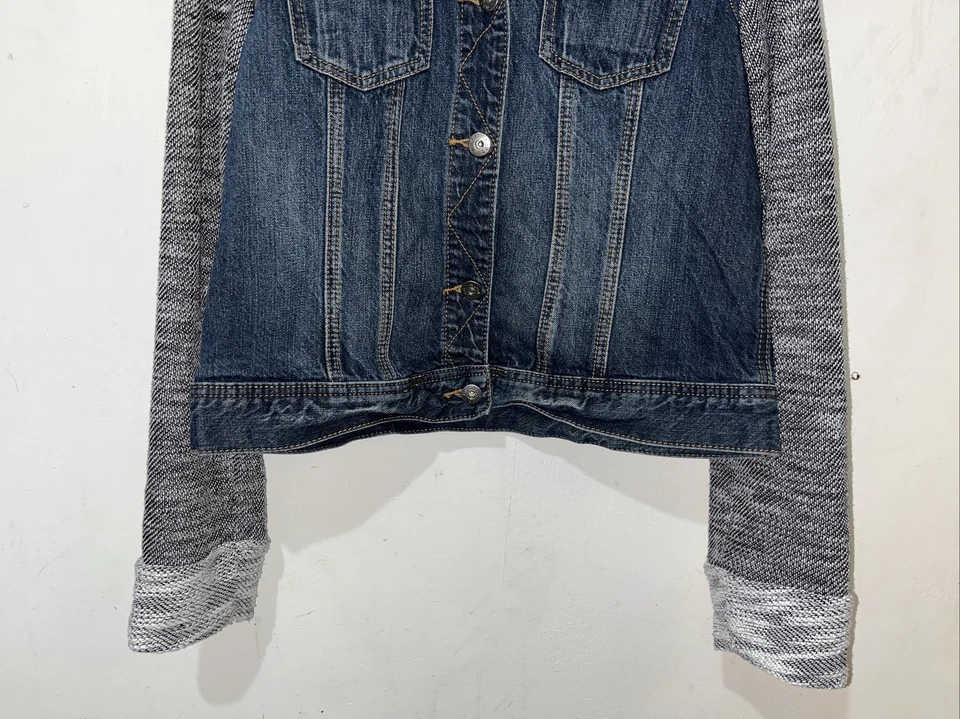 Chaqueta de Camionero Mudd Con Capucha Niñas Grande Azul Denim Delantero Gris Tejido Mangas Traseras Foto 4 de 4
