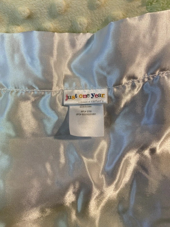 Cobertor Carters Just One Year Baby Patchwork Minky Dot azul verde amarelo branco - Imagem 3 de 3